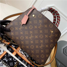 LOUIS VUITTON 루이비통 몽테뉴 MM M44672신상