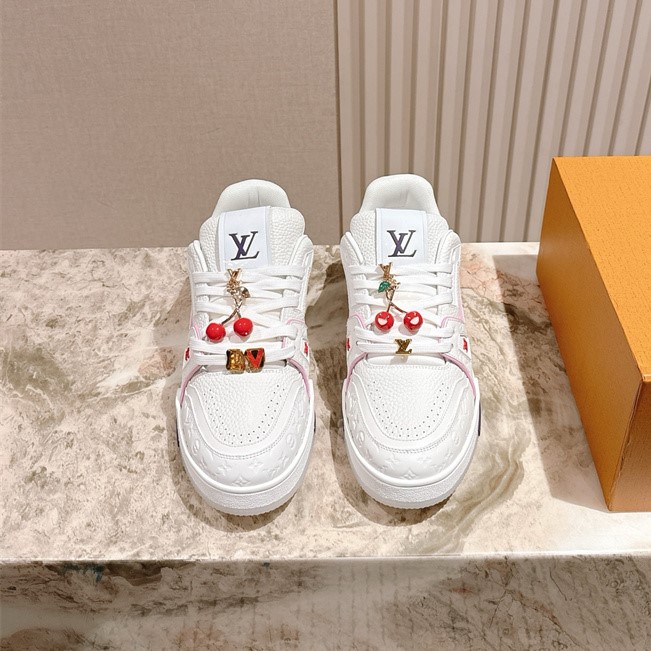LOUIS VUITTON 루이비통 남여공용 스니커즈 L92339 2COLOR