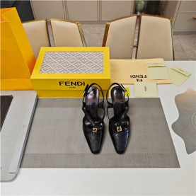 FENDI 펜디 여성용 샌들 (굽높이8CM) F96557-2