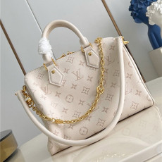 LOUIS VUITTON 루이비통 반둘리에 25 M26690