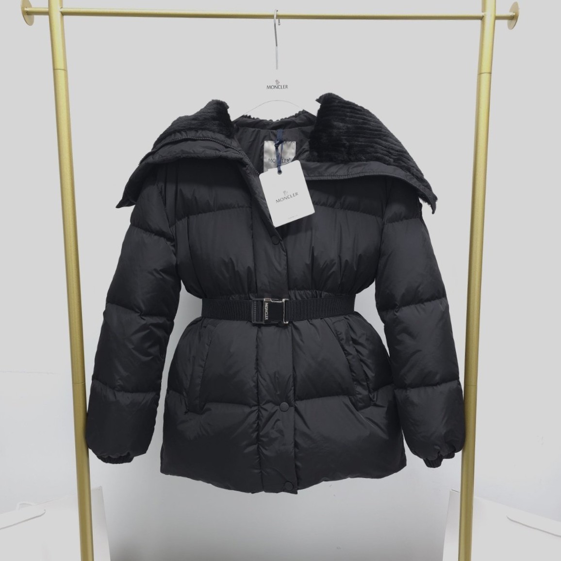MONCLER 몽클레어 브라스저 구스다운 패딩