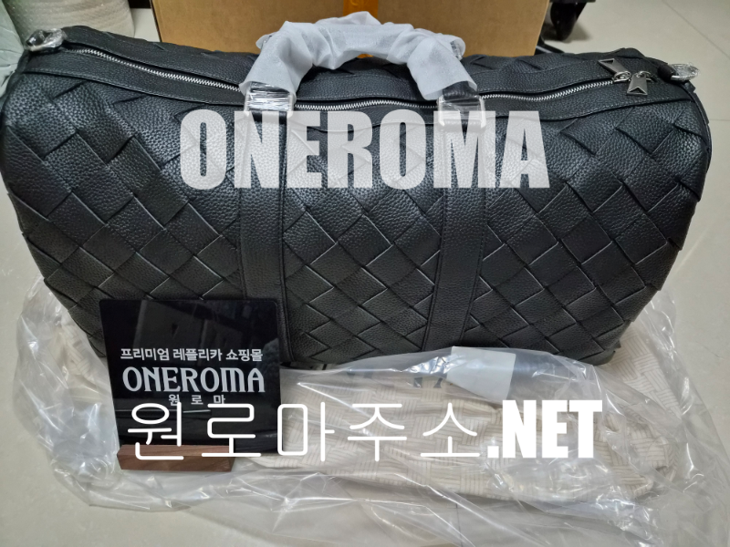 이*옥 고객님 보테가베네타 인트레치아토 캐빈 더플백