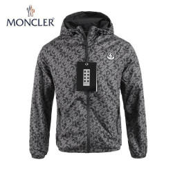 MONCLER 몽클레어 전판 로고 나염 바람막이