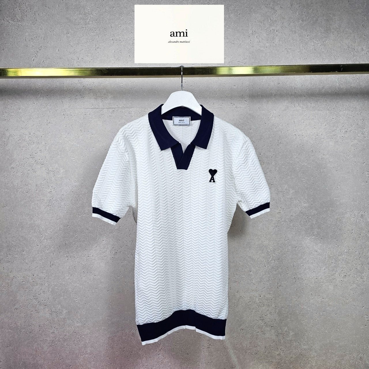 AMI 아미 배색 카라 니트 하프 2COLOR