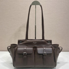 PRADA 프라다 루트 소가죽 토트백 1BG645