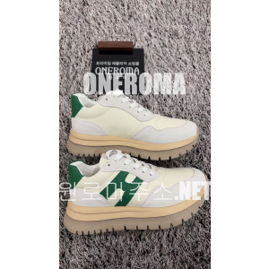 임*균 고객님 구찌 인터로킹 스웨이드 스니커즈