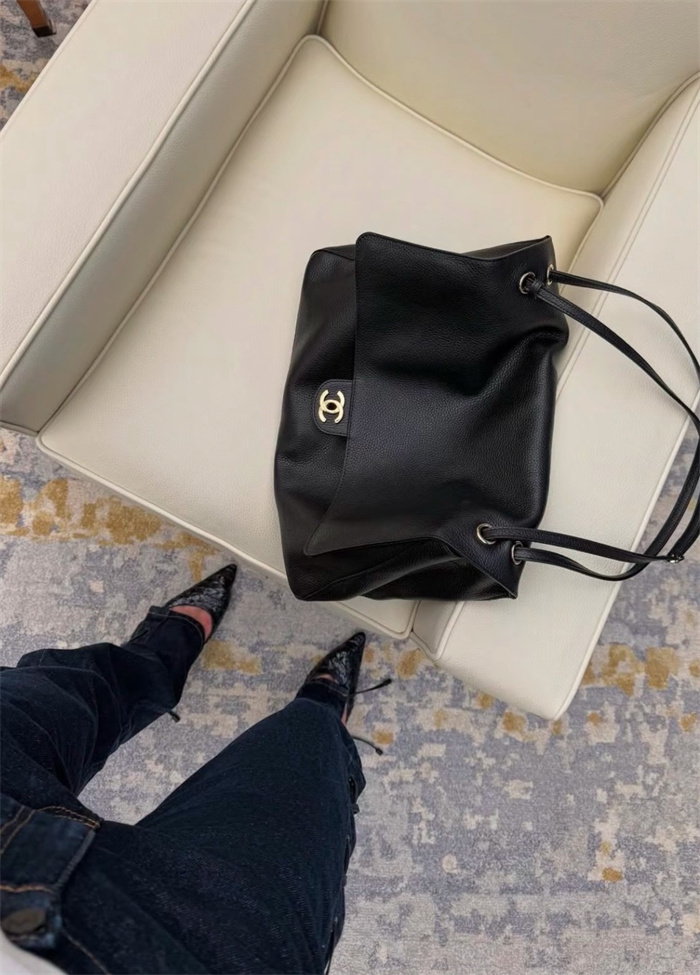 CHANEL 샤넬 플랩백 AS91010