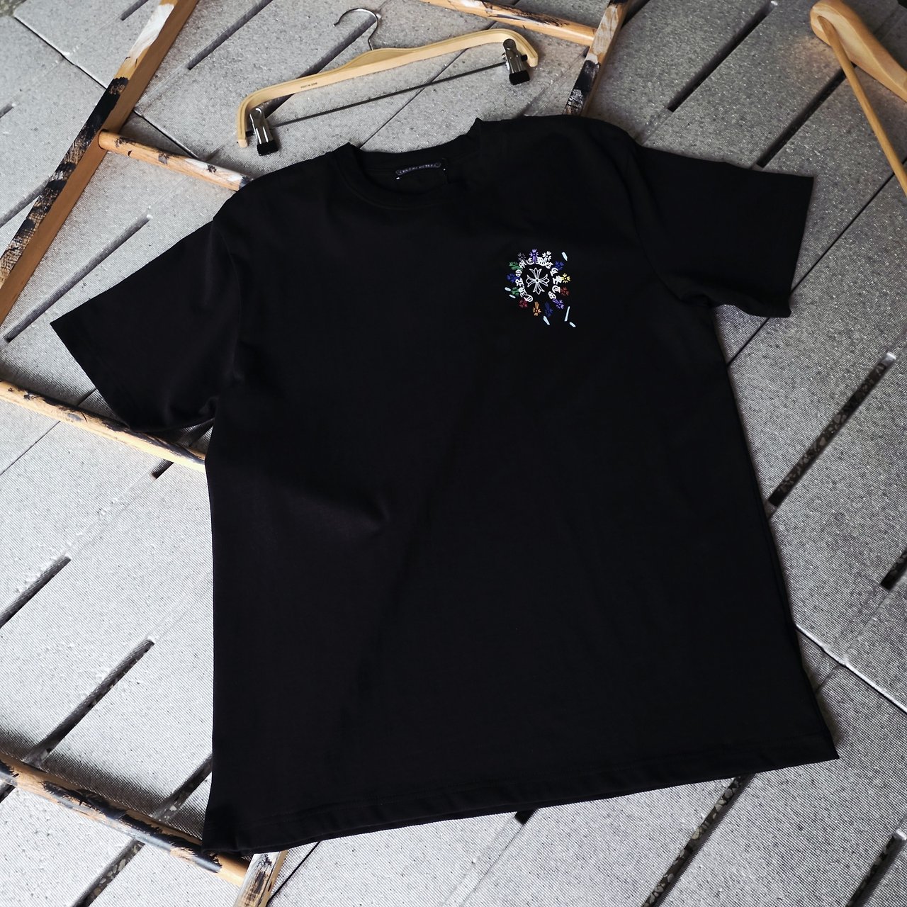 CHROME HEARTS 크롬하츠 멀티컬러 세메터리 티셔츠